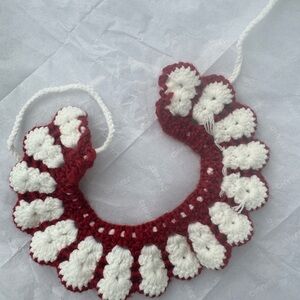 Chic Crochet Red and White Cat Collar